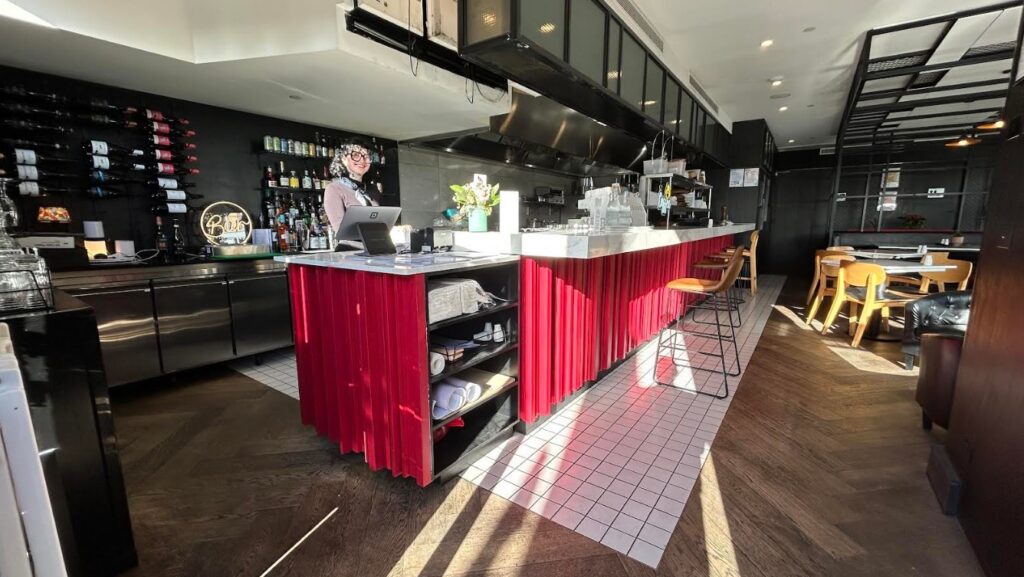 Red Star Cafe & Wine Bar Highett